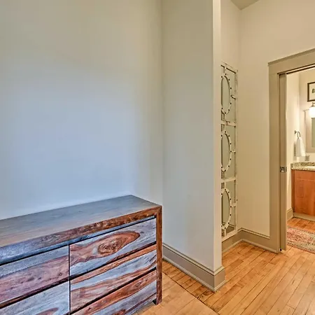 Luxury Knoxville Penthouse- Steps To Market Square Hotel